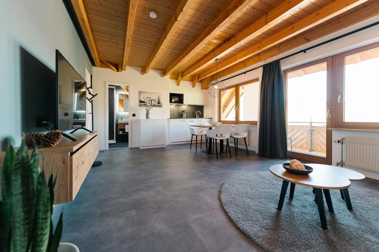 Moderne 2 Zi.-Fewo Blackforest Art Naehe Freiburg Simonswald Extérieur photo