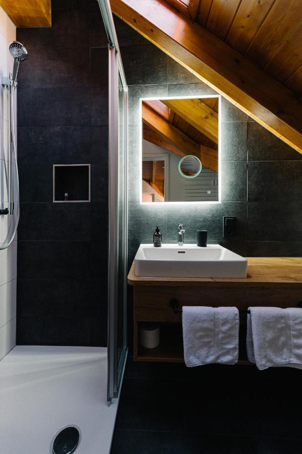 Moderne 2 Zi.-Fewo Blackforest Art Naehe Freiburg Simonswald Extérieur photo
