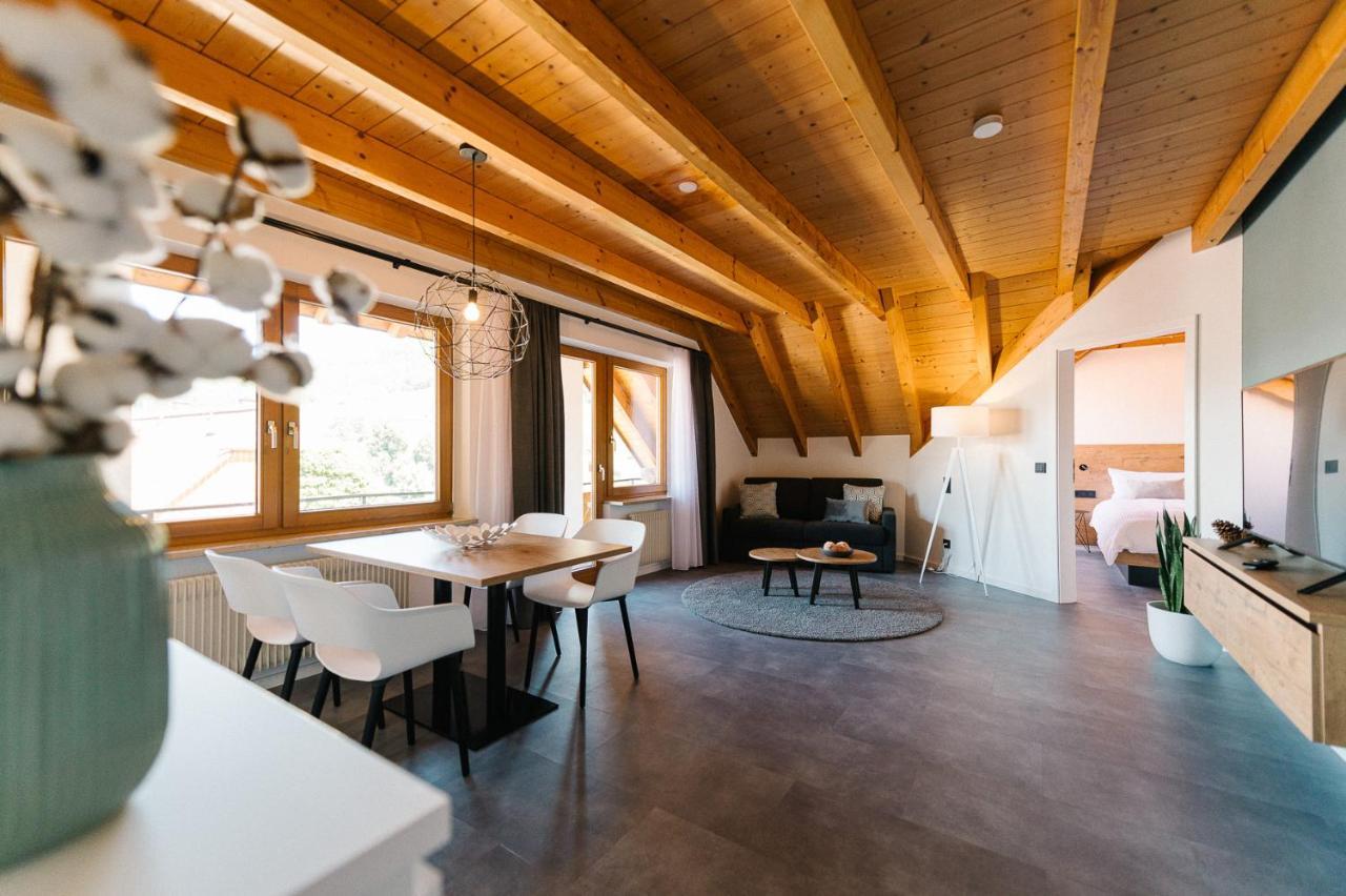 Moderne 2 Zi.-Fewo Blackforest Art Naehe Freiburg Simonswald Extérieur photo
